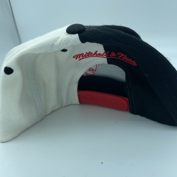 Raptors 50/50 Mitchell&Ness - Picture 5 of 5